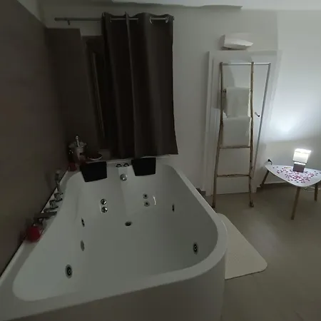 Bed & Breakfast Domus San Pietro 4*