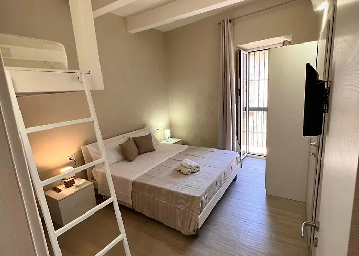 Couette-café Domus San Pietro 3*